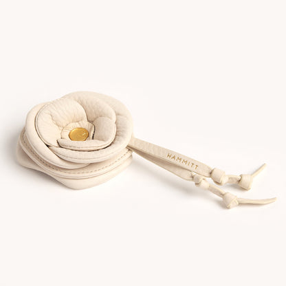 Vince Floral Charm | Calla Lily White/Brushed Gold